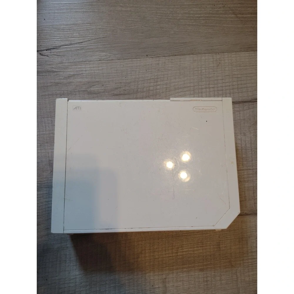 Nintendo Wii Video Game Console ONLY White RVL-00l Tested and Working No Control